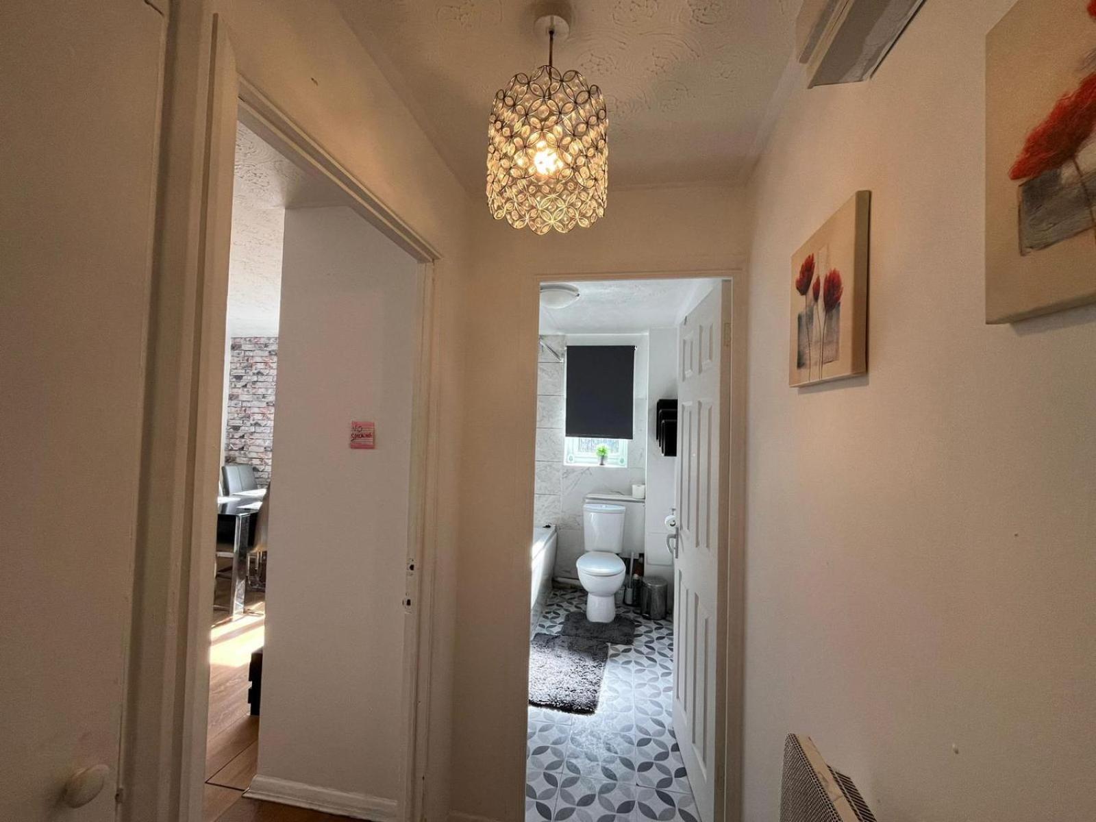 Stunning 1 bedroom apartment in Dagenham Buitenkant foto