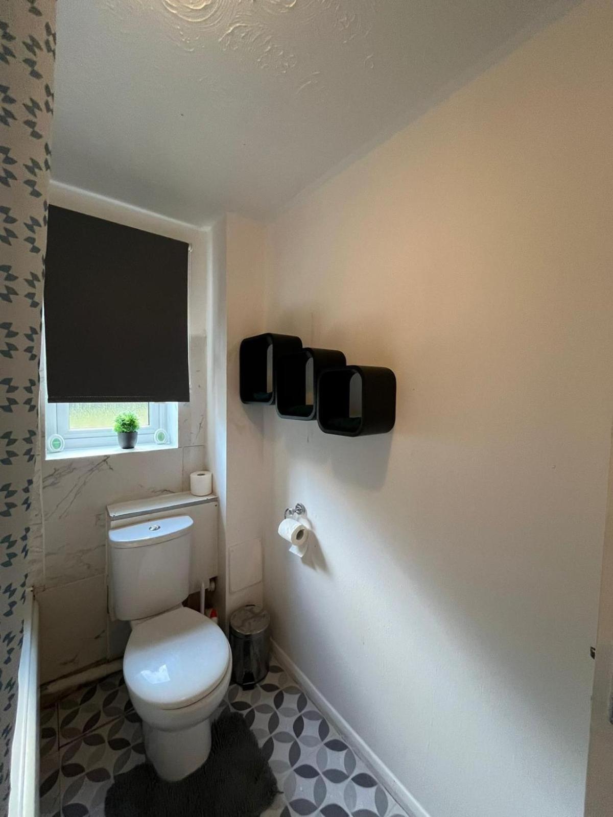 Stunning 1 bedroom apartment in Dagenham Buitenkant foto